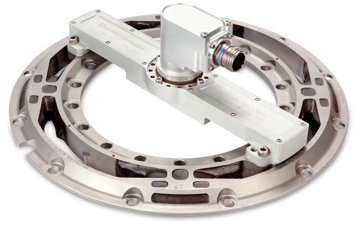 Wheel force transducer with its amplifier and slip ring