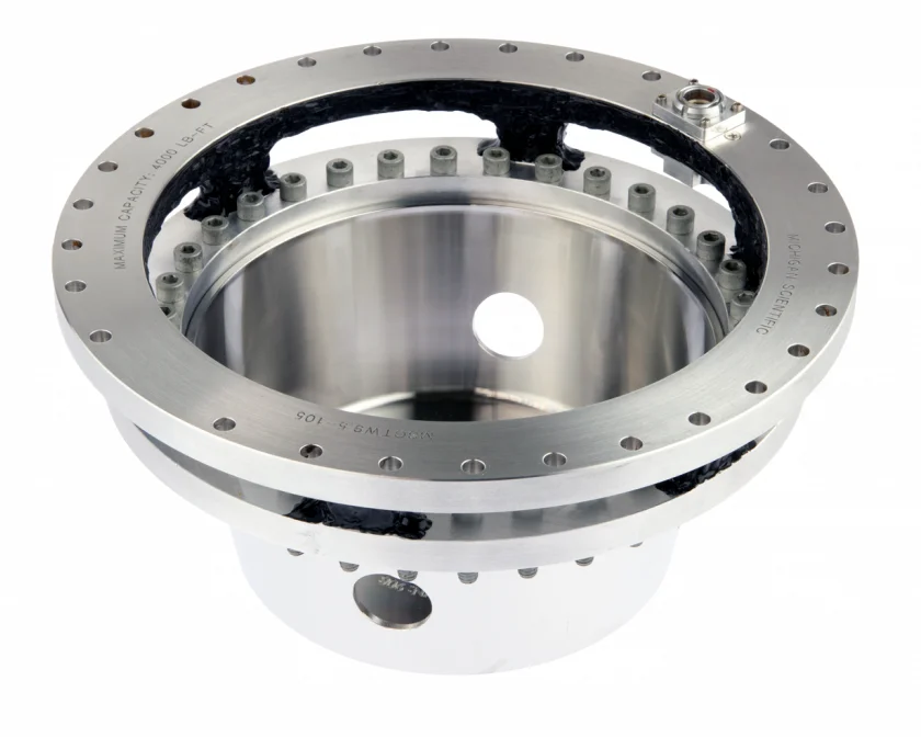 Transductor de par de rueda TW9.5 montado con su adaptador de buje